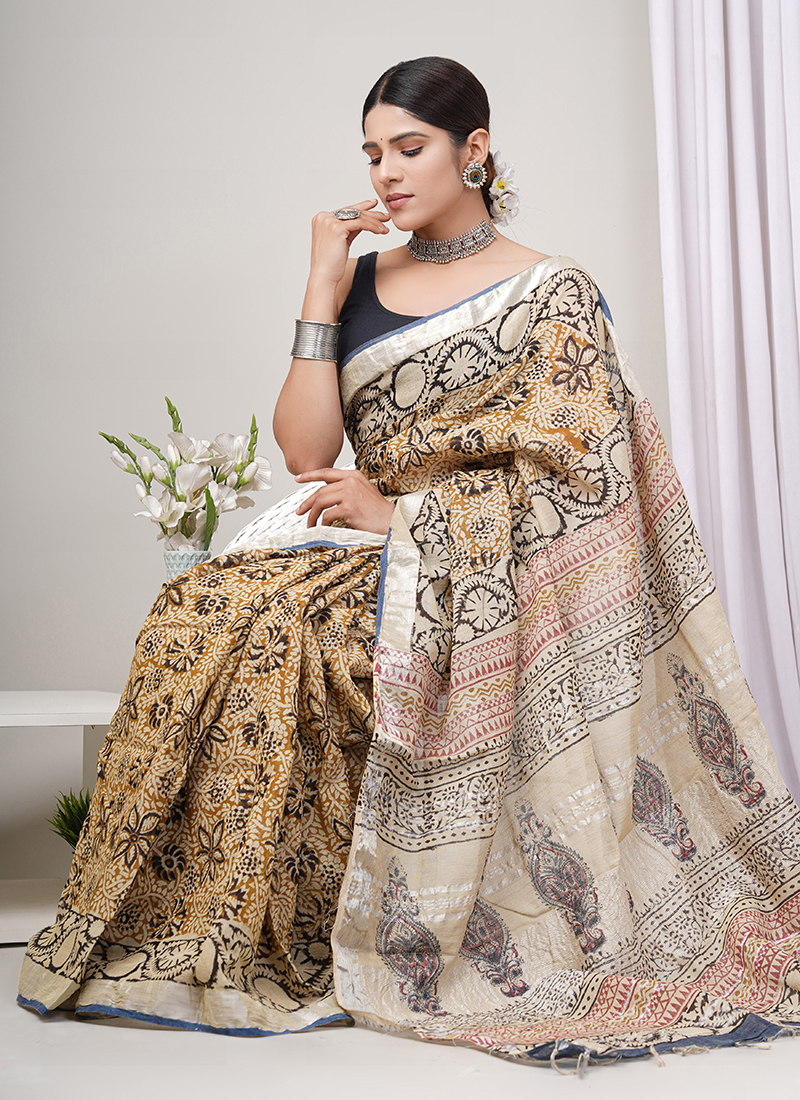 Buy online Beige Cotton Saree With Blouse from ethnic wear for Women by  Riwazo for ₹3649 at 60% off | 2024 Limeroad.com