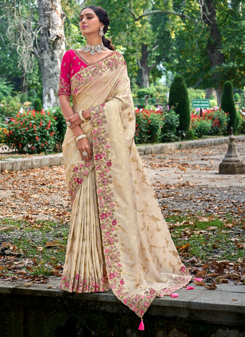 Soft Linen Saree With Embroidery and Designer Blouse – ThreadLooms