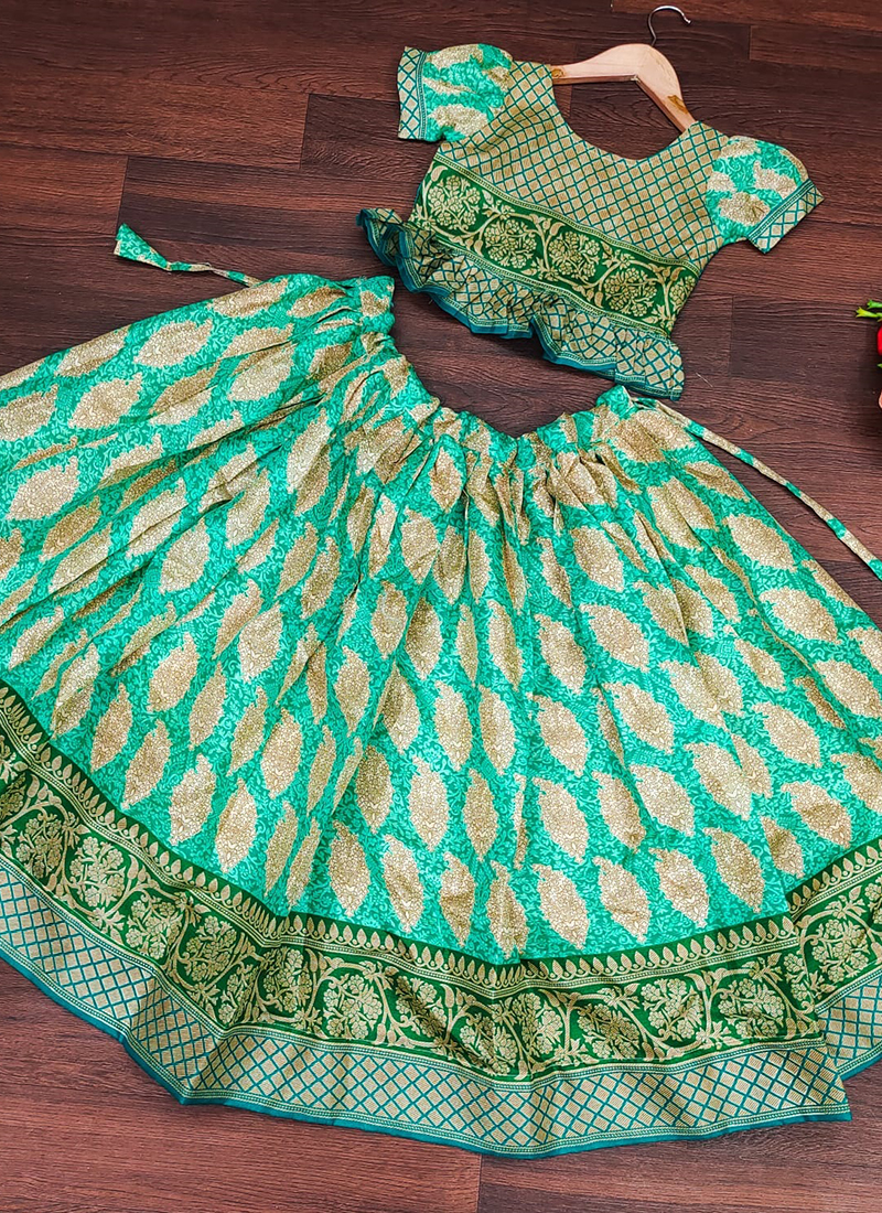 Kids Lehenga Love..♥️♥️ Showcasing..traditional lehenga blouse patterns..custom-crafted  & made to order at Krishne Tassels, Benga... | Instagram