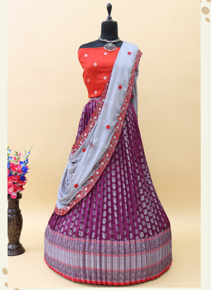 Allu Arha in a traditional Kanchi pattu lehenga by samta and shrutistudio |  Fashionworldhub