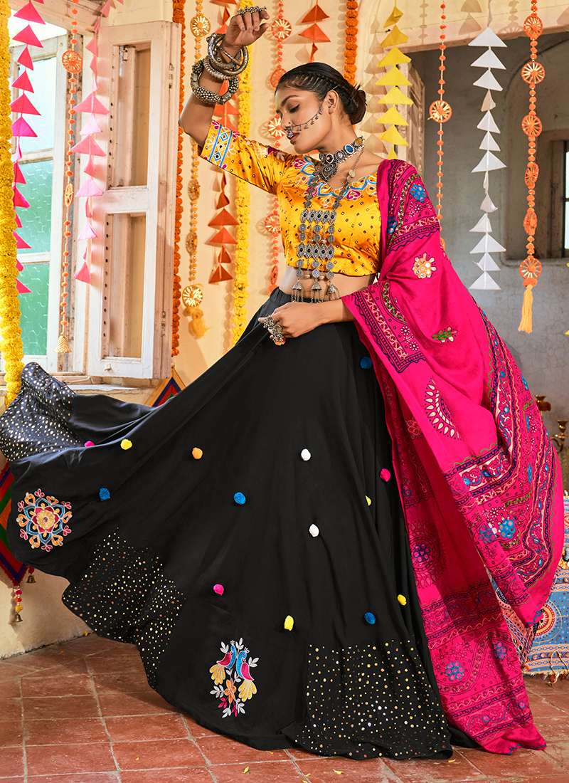 Awesome Black Digital Printed Cotton Navratri Wear Lehenga Choli -M |  Lehenga, Cotton lehenga, Traditional outfits