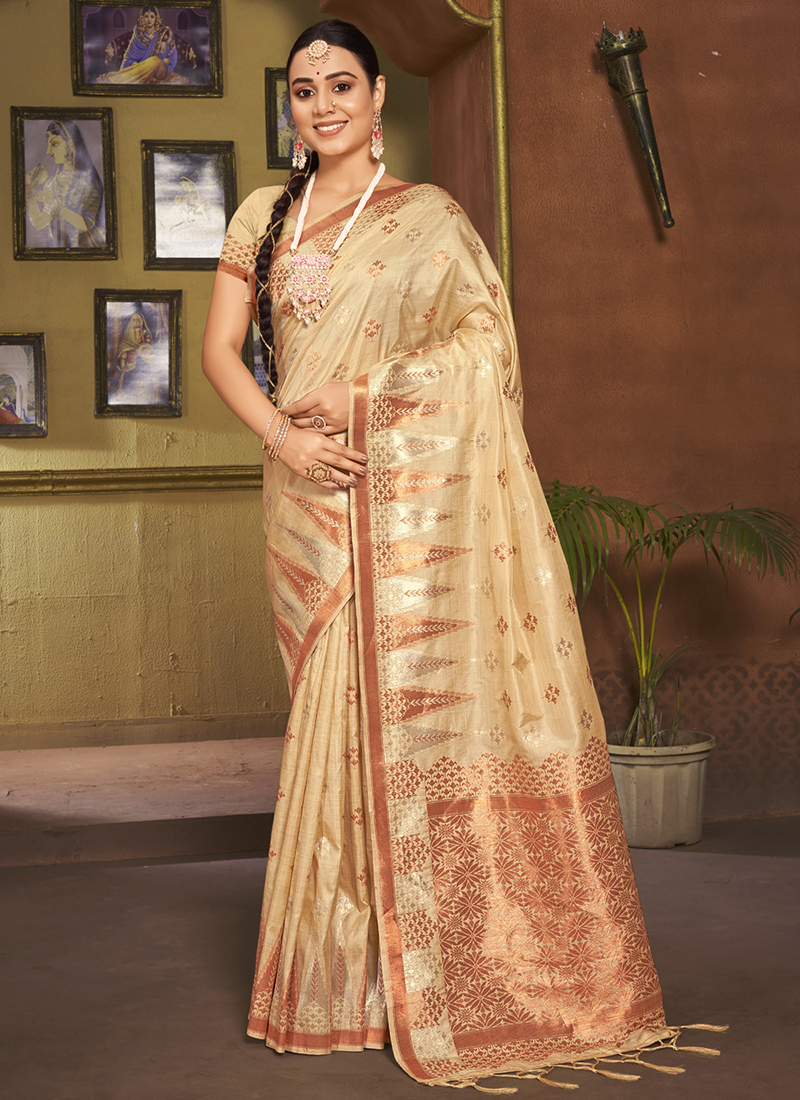 Flaunt Cream Soft Silk Saree With Beauteous Blouse Piece – LajreeDesigner