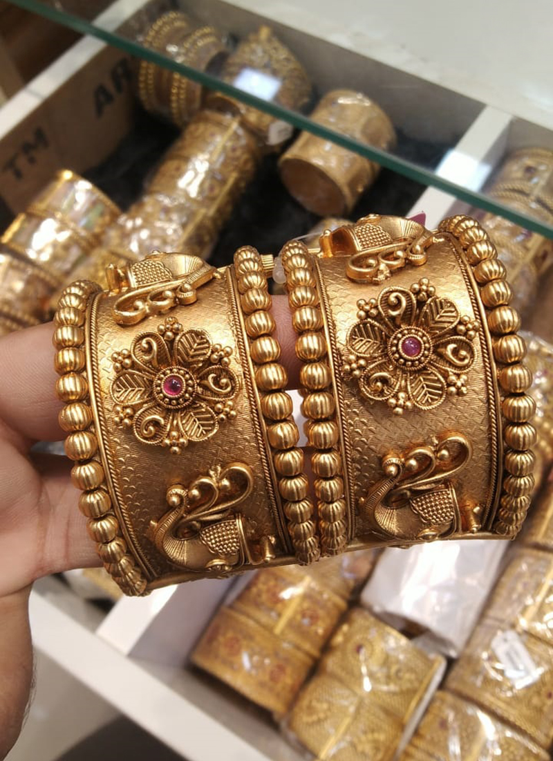 Traditional sale bangles set