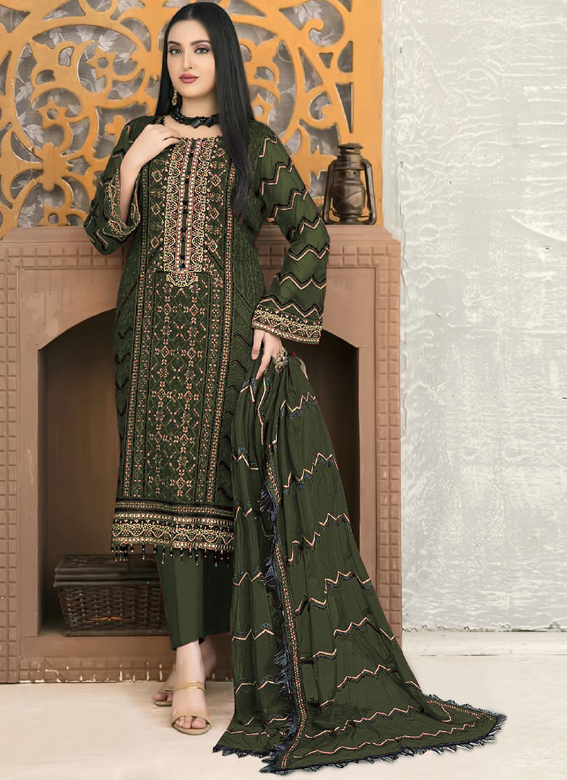 10 must-have Pakistani suits in your wardrobe | Times of India-nextbuild.com.vn