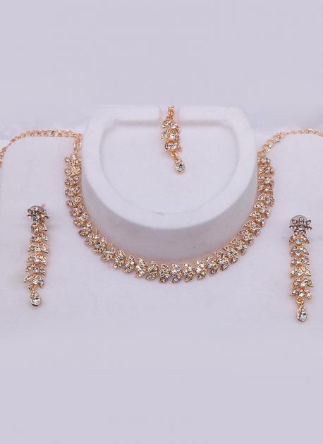 maang tikka with necklace set