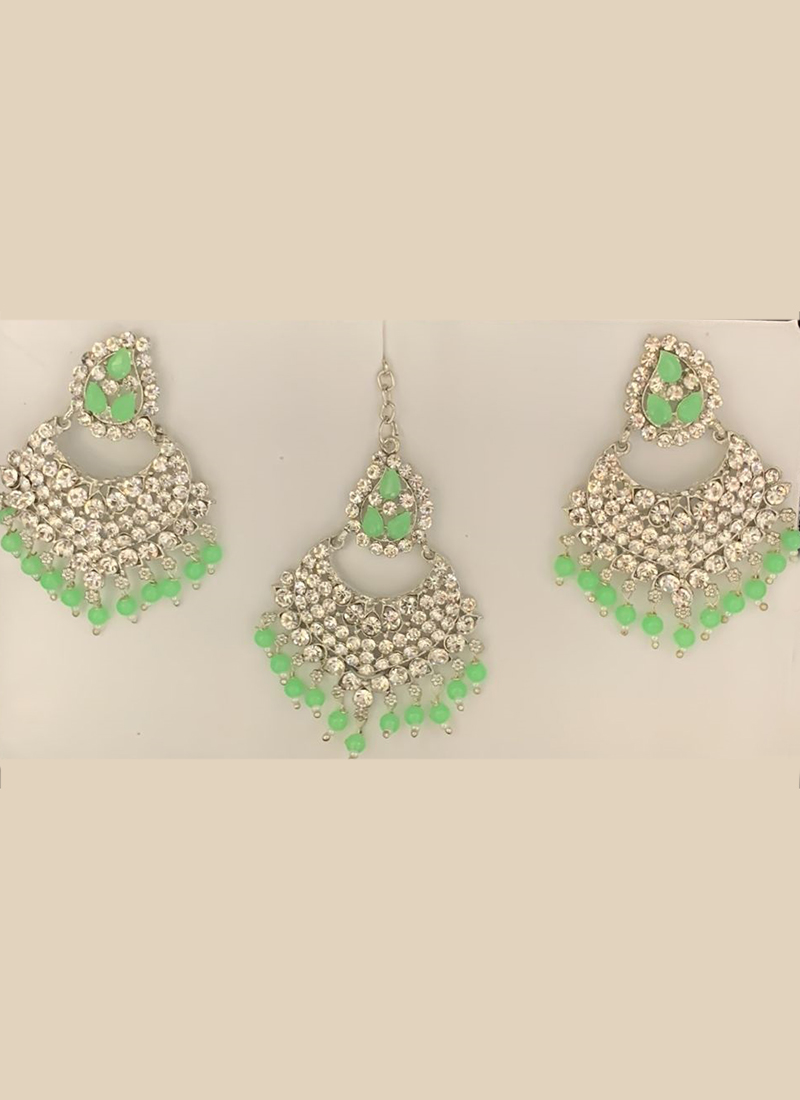 Light Green Colour Kundan Earring with Maangtikka | FashionCrab.com |  Kundan earrings, Indian jewellery design earrings, Bold statement jewelry