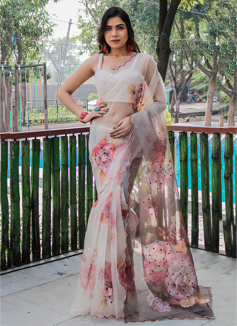 Buy Anouk Lavender & White Floral Embroidered Organza Saree Online at Best  Price | Distacart