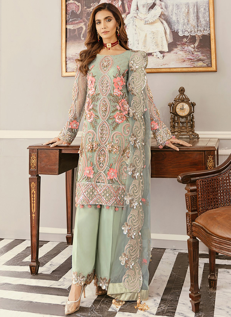 Net deals pakistani suits