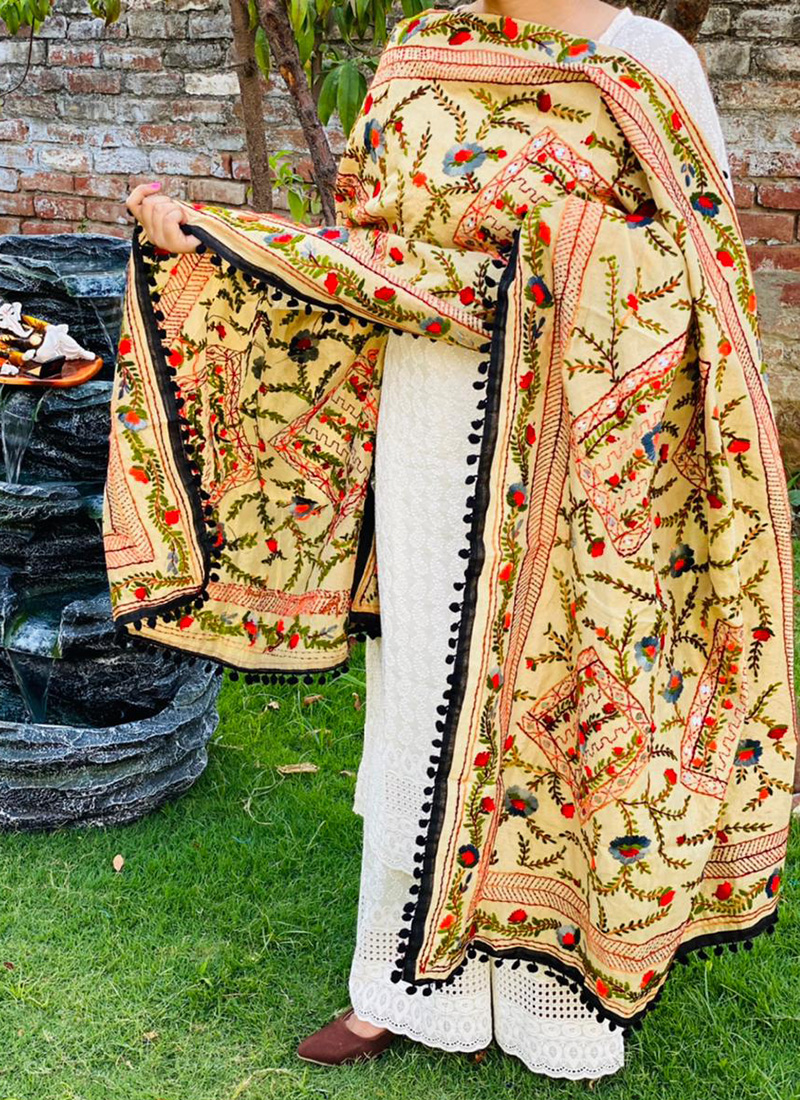 Rajasthani Jaipuri Women's Ethnic Wear Cotton Straight Kurti with Pant
