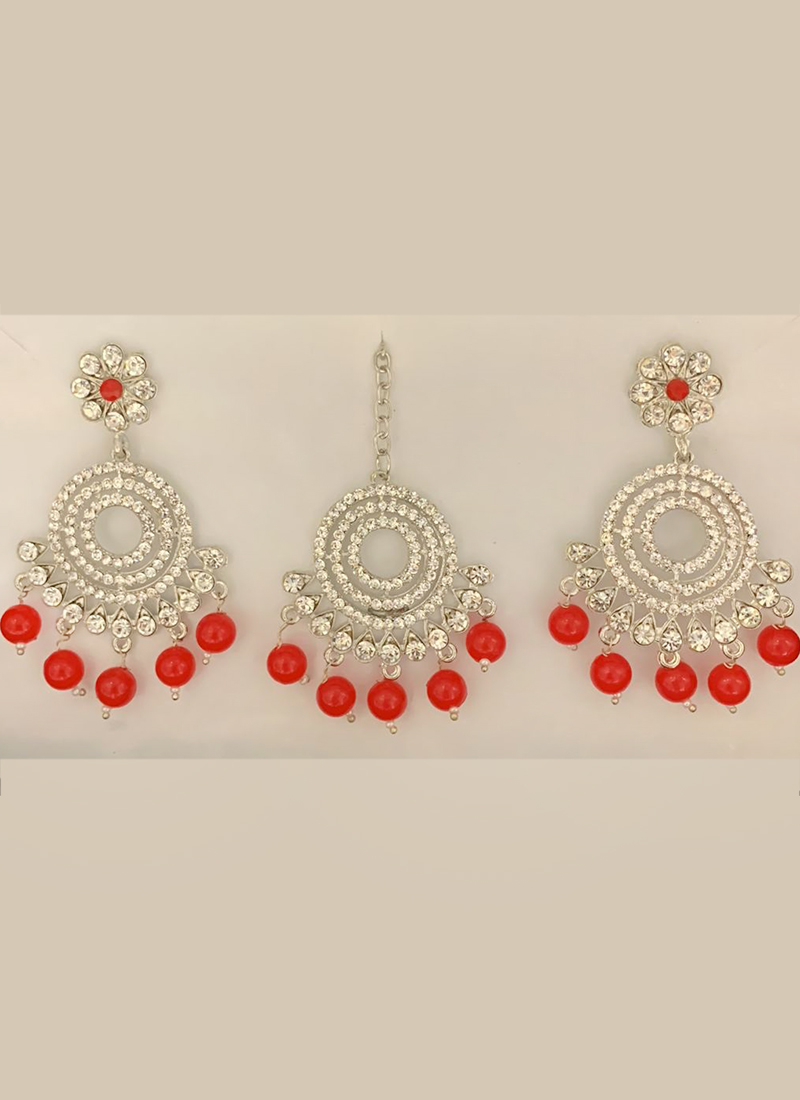Top more than 111 party wear earrings with tikka latest