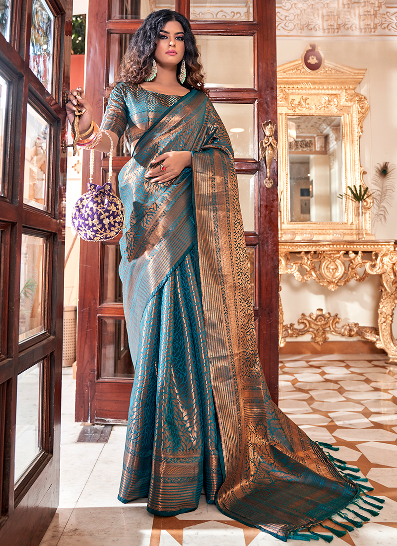 Nalli - 𝗦𝗼𝗳𝘁 𝗦𝗶𝗹𝗸 𝗦𝗮𝗿𝗲𝗲𝘀! Make this wedding season bright as  you don these soft silk sarees crafted in zari butta designs all over the  body and zari-patterned border. Match this saree